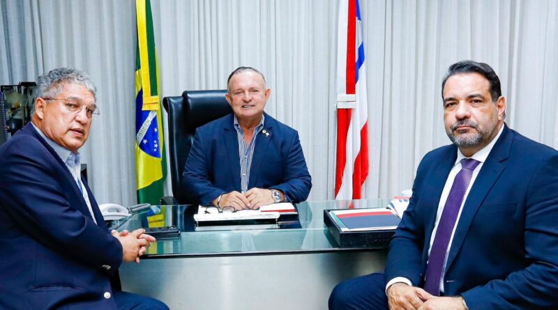 Adolfo Menezes diz PEC da reeleição será votada amanhã, “mas isso não garante mais um mandato para mim”