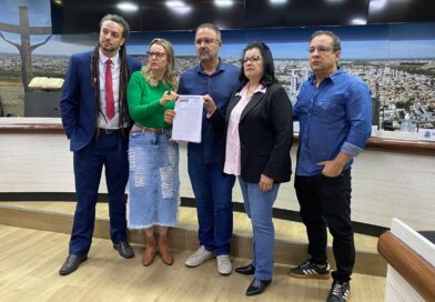 CPI da saúde: Vereadores de Vitória da Conquista-BA protocolam requerimento de CPI para apurar suspeitas de corrupção e omissão