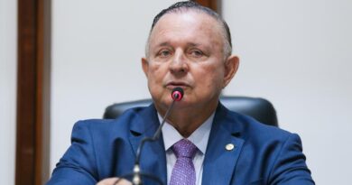 Adolfo Menezes convoca deputadas e deputados a doar para o Rio Grande do Sul