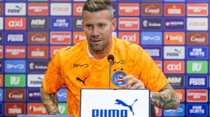 Novo goleiro do Bahia chega com discurso forte: “Quero mostrar quem eu sou”