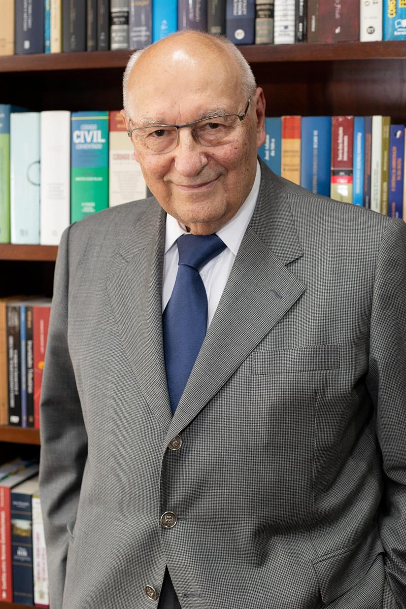 Ives Gandra