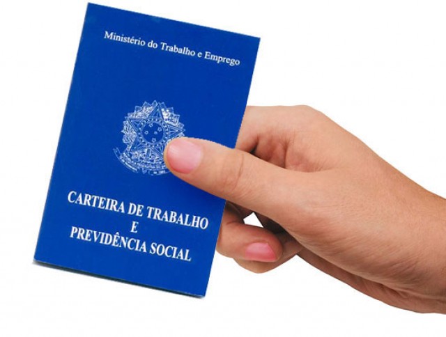 Projeto regulamenta regime híbrido de trabalho na CLT