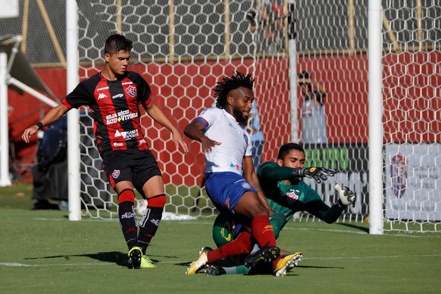 Bahia vence Vitória com gol aos 49 da prorrogação