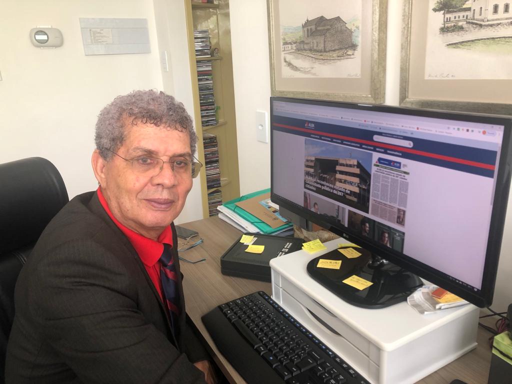 Zé Raimundo denuncia falta de iniciativa do prefeito de Vitória da Conquista no combate ao coronavírus