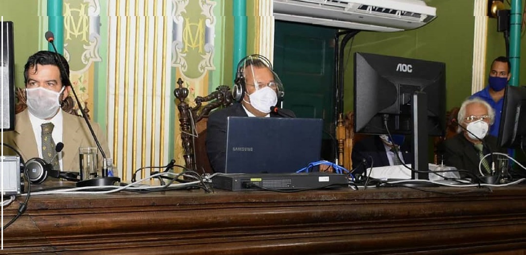 Geraldo Júnior e Paulo Magalhães avaliam votação desta segunda-feira (18)
