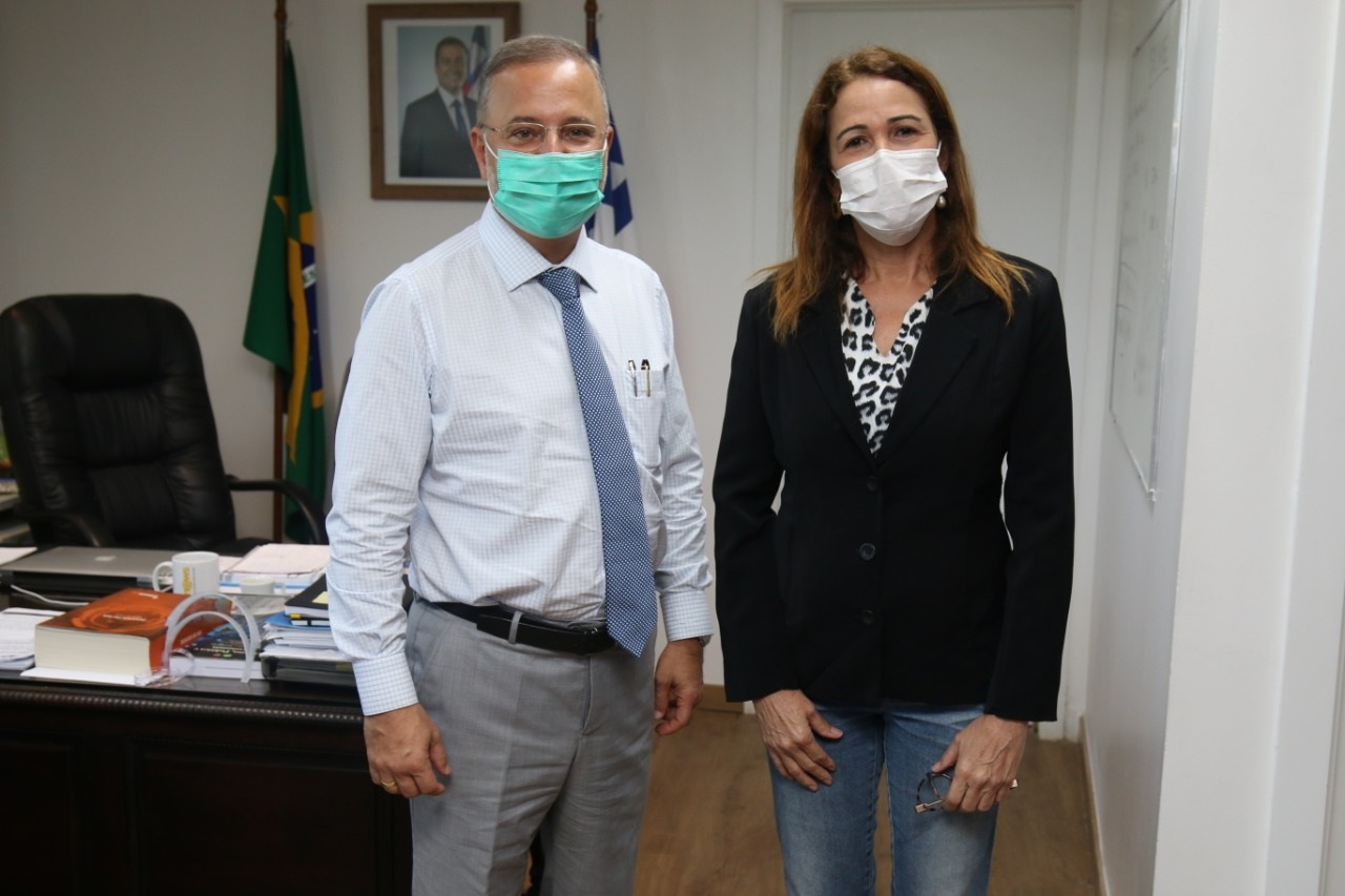 Kátia deixa Núcleo Regional de Saúde para se dedicar à disputa pela prefeitura de Jacobina