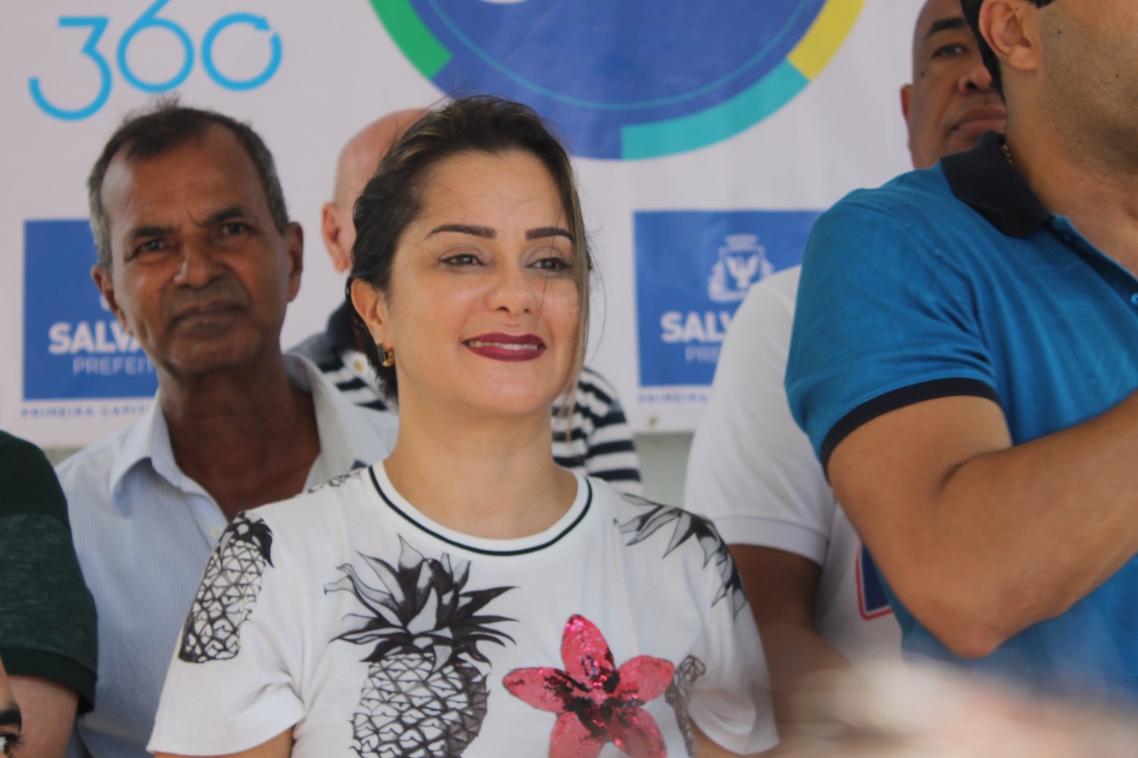 Lorena Brandão celebra aumento de capacidade de funcionamento dos templos religiosos