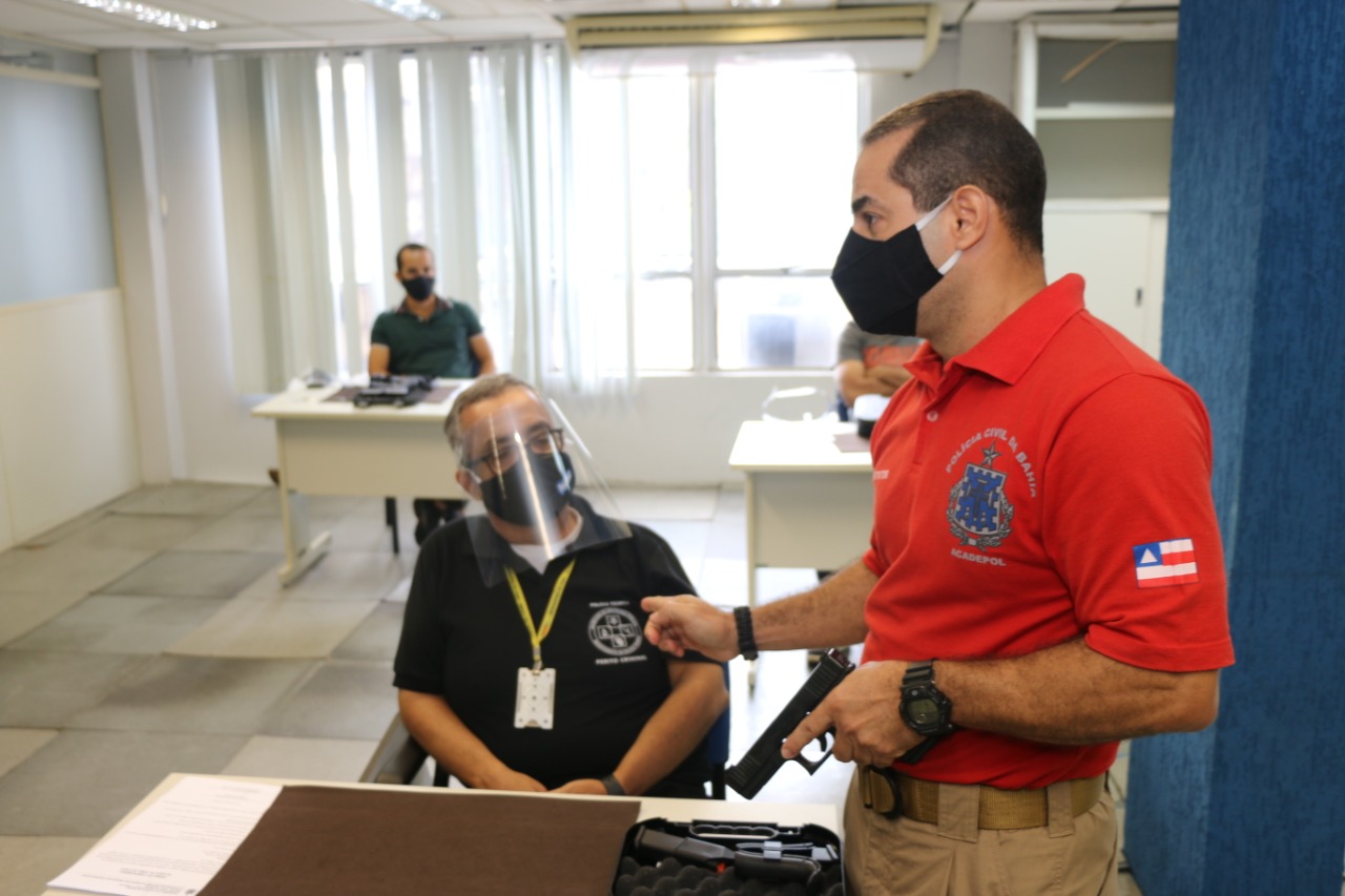 Efetivo do DPT passa por ambientação com as novas pistolas  Glocks