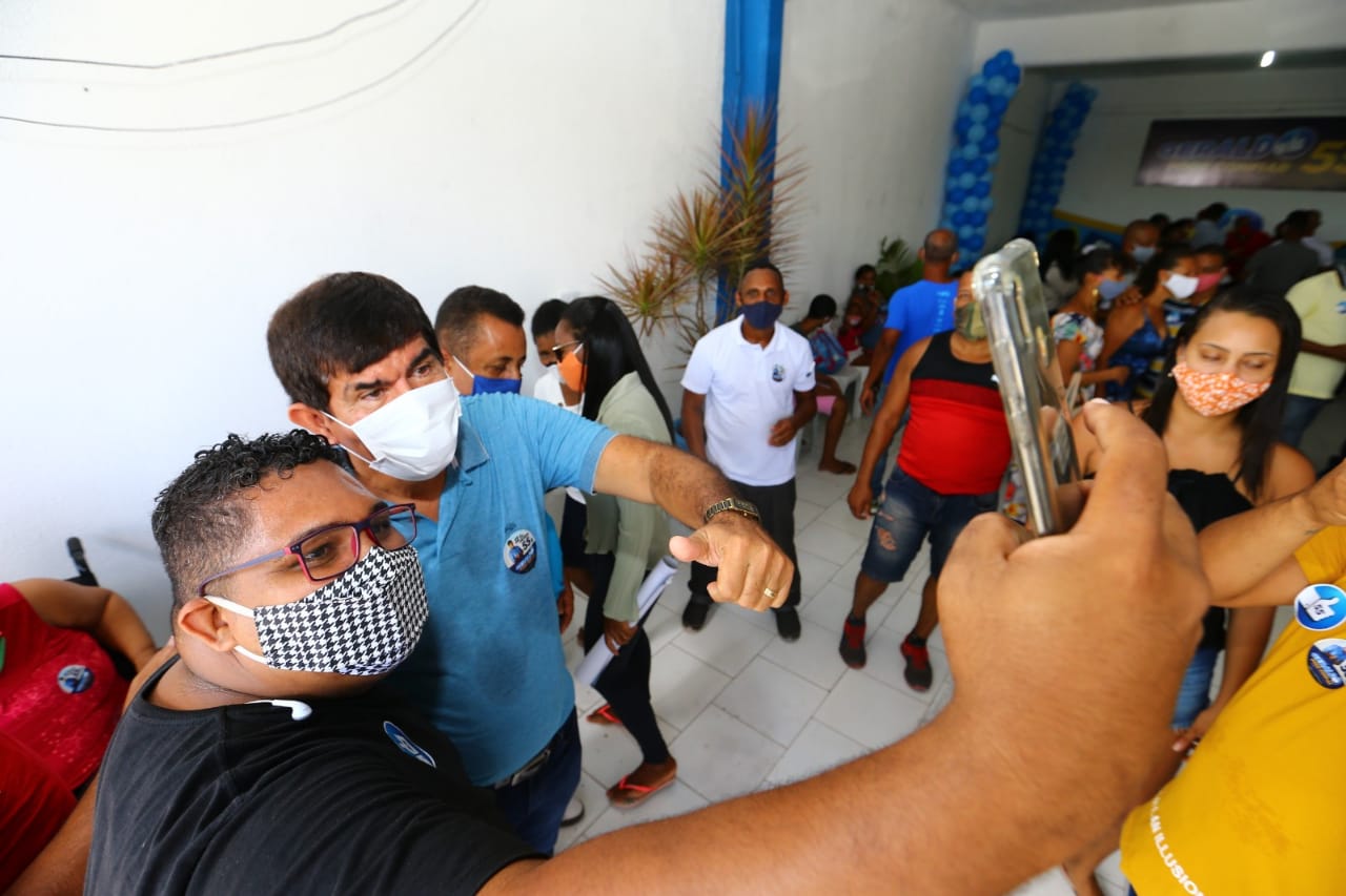 Dias D ´Ávila: Geraldo Requião abre campanha com inauguração de comitê, festa e adesivaço