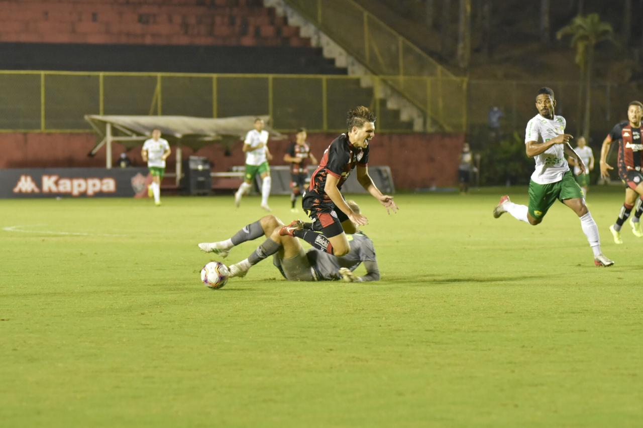 Em jogo de 6 gols, Vitória vence Cuiabá por 4×2  no Brasileiro da Série B