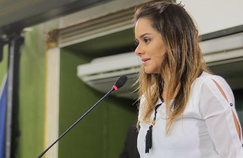 Após projeto pedindo reabertura, Lorena celebra volta das atividades das academias de dança