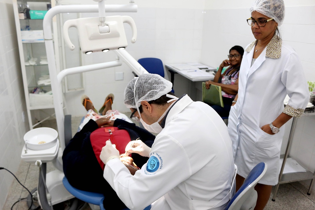 Dia do Dentista reforça importância de cuidados com a saúde bucal