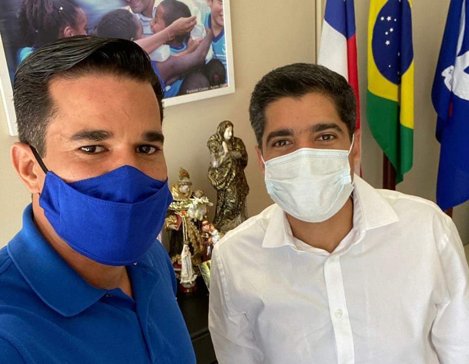 Felipe Lucas leva apelo dos barraqueiros de praia a ACM Neto
