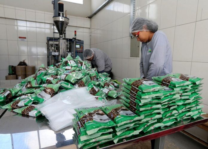 Com apoio de programas estaduais, Cooperbac muda realidade de Barra do Choça