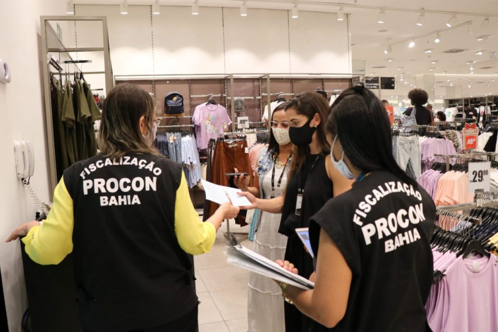 Procon-BA inicia fiscalização de lojas físicas durante a Black Friday