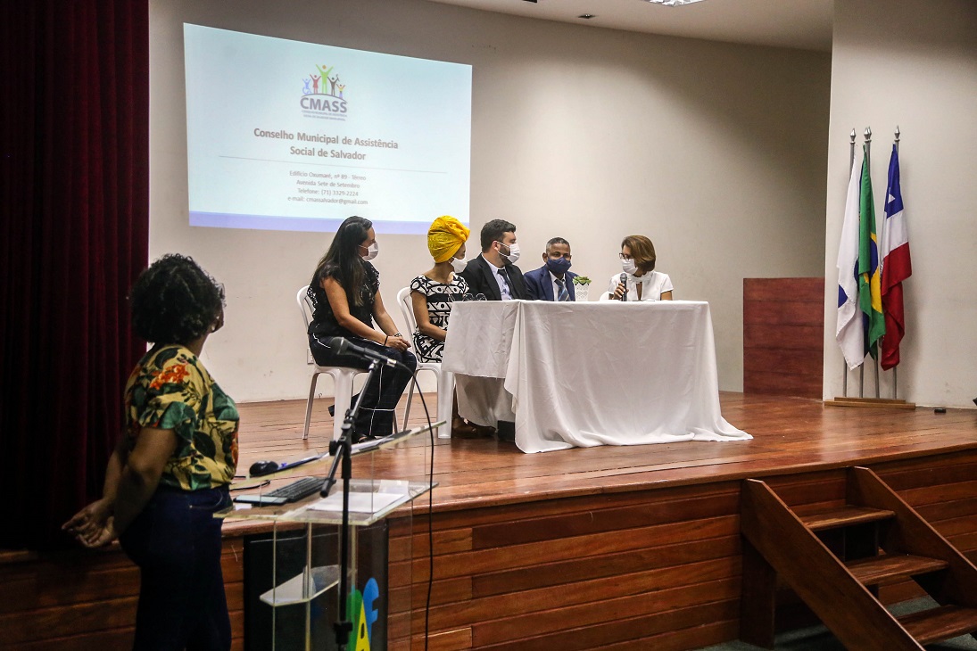 Nova mesa diretora do Conselho da Assistência Social é empossada