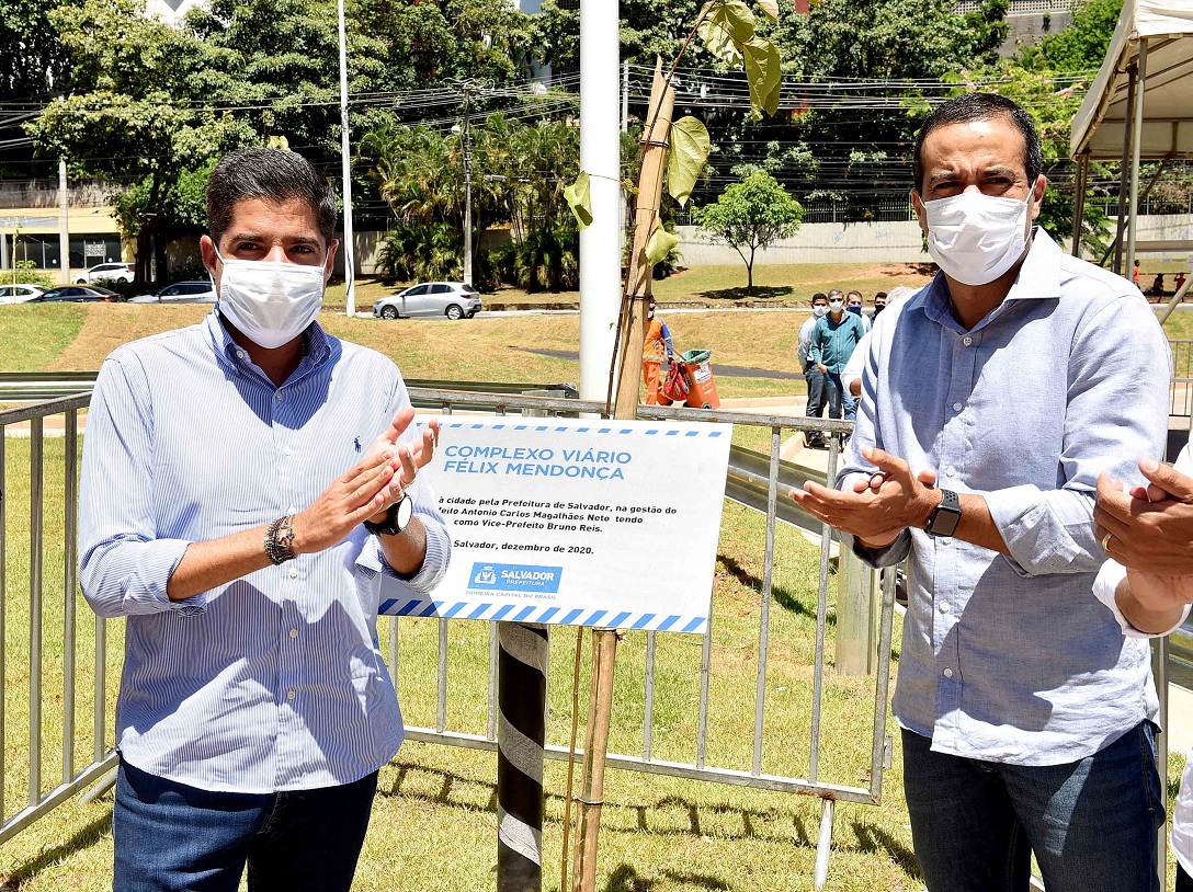 ACM Neto entrega corredor viário da primeira etapa do BRT