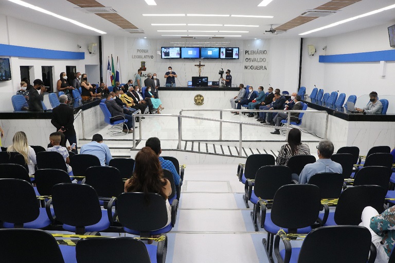 TRE-BA diploma vereadores, suplentes, prefeito e vice-prefeito eleitos em Camaçari