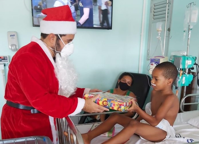 Hospital Geral Roberto Santos promove cinco dias de atividades natalinas para pacientes da pediatria