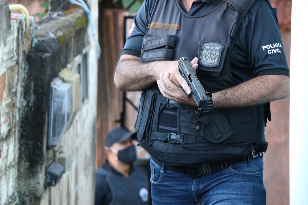 Enteado de traficante instalava explosivos em agências da Caixa