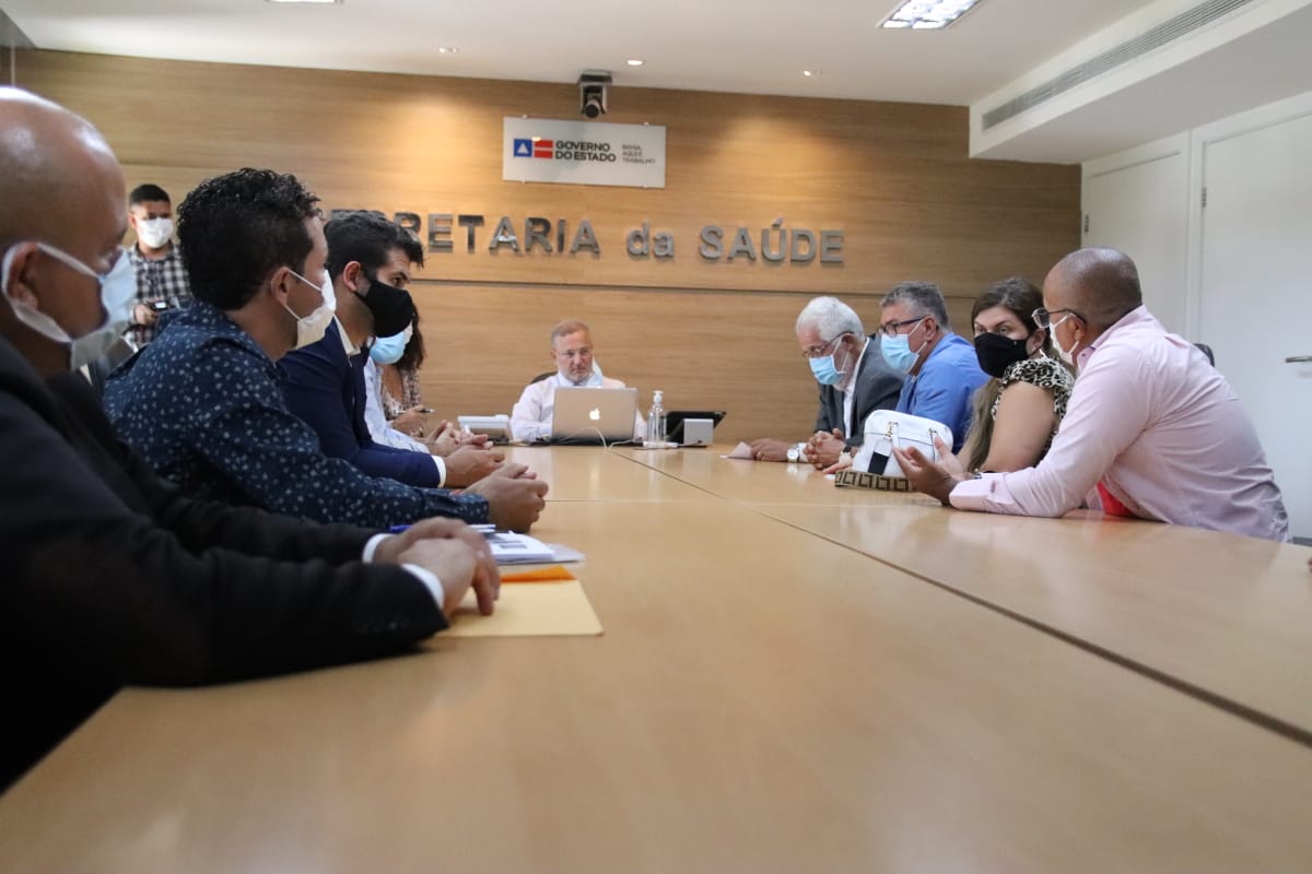 Suíca ganha o apoio de Solla, se reúne com secretários e reforça inclusão dos trabalhadores de limpeza em plano de vacinação