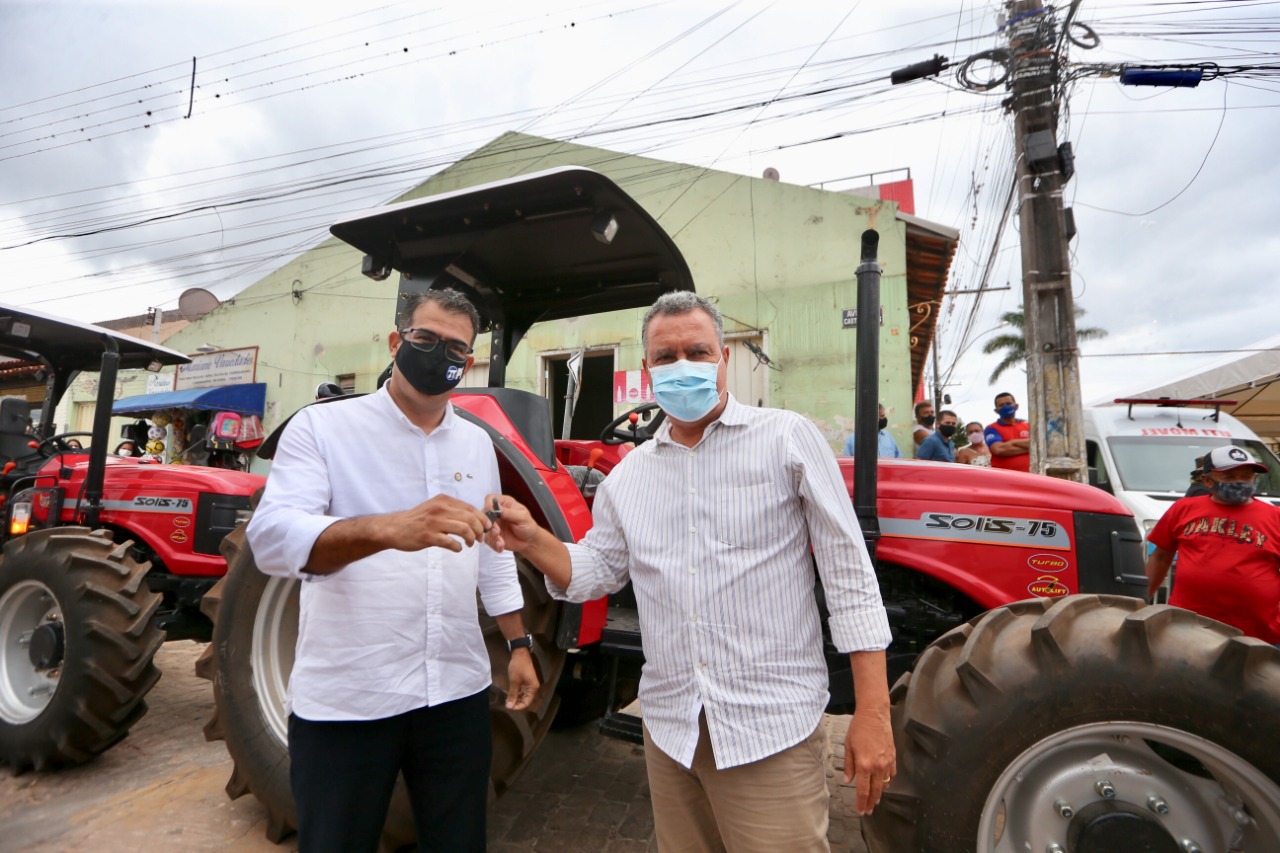 Rui entrega obra de rodovia e outros investimentos em Piatã