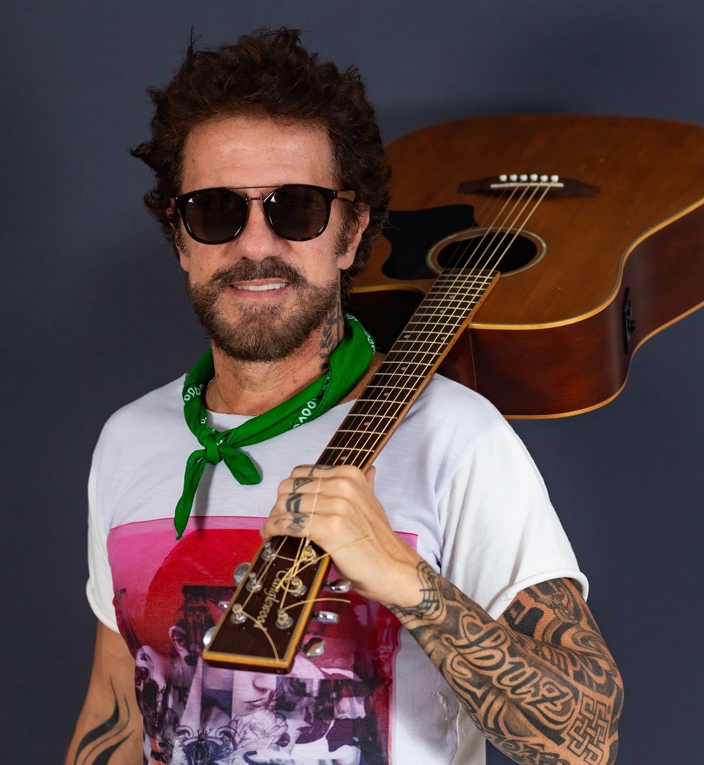 Cabofolia 2022: Tuca Fernandes grava jingle e clipe para o evento