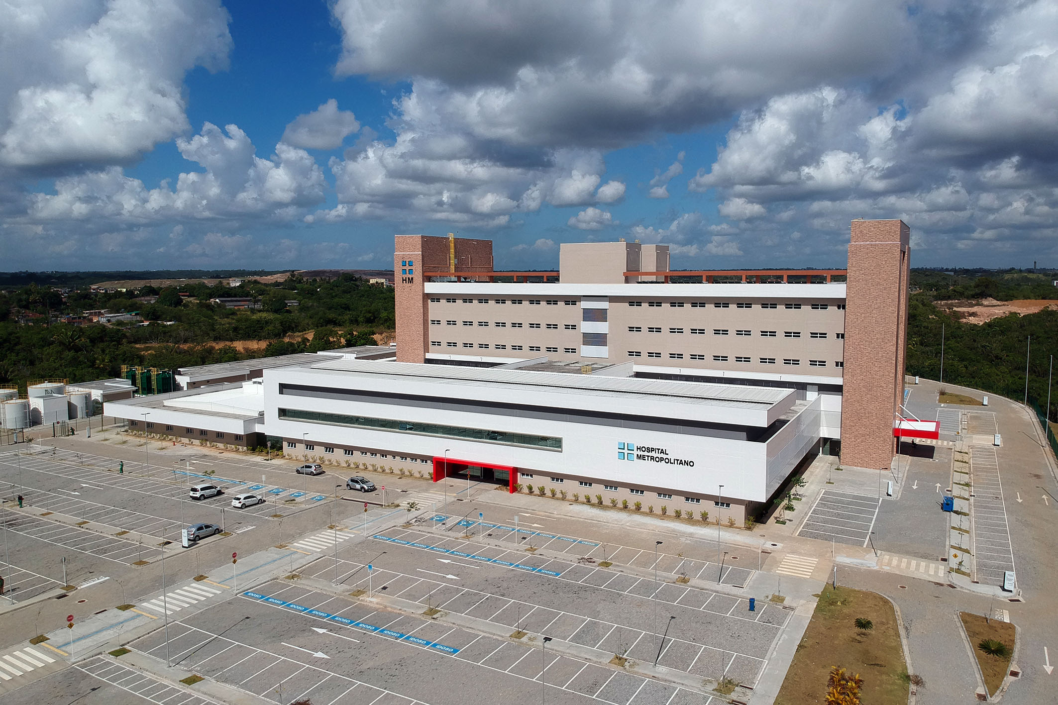 Abertura de novos leitos para pacientes com Covid gera mais de 2 mil vagas de emprego