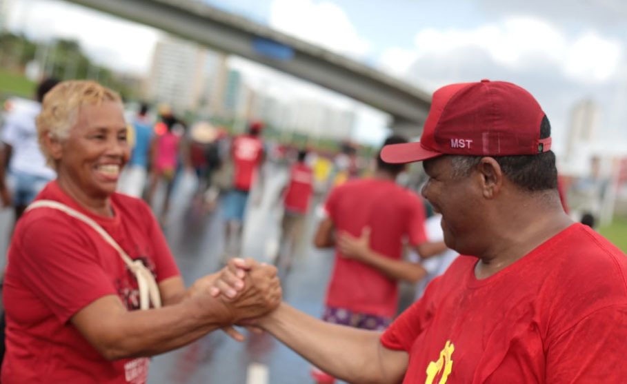 Valmir lança site para fortalecer a militância durante plenária com Haddad, Wagner e Rui