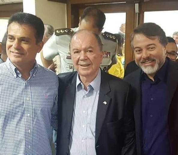 Frente Parlamentar do Setor Produtivo se reúne para discutir situação dos bares e restaurantes com vice-governador João Leão
