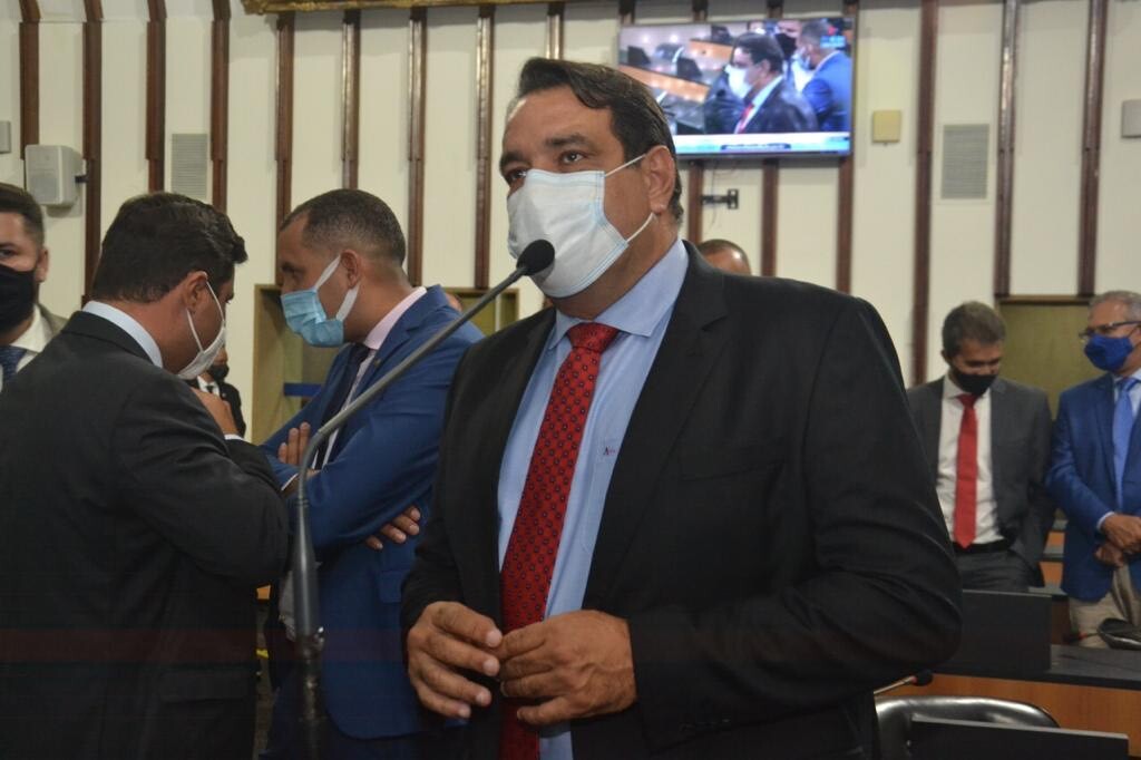 Alan Sanches solicita intervenção do MP em reforma do Hospital Octávio Mangabeira em plena pandemia