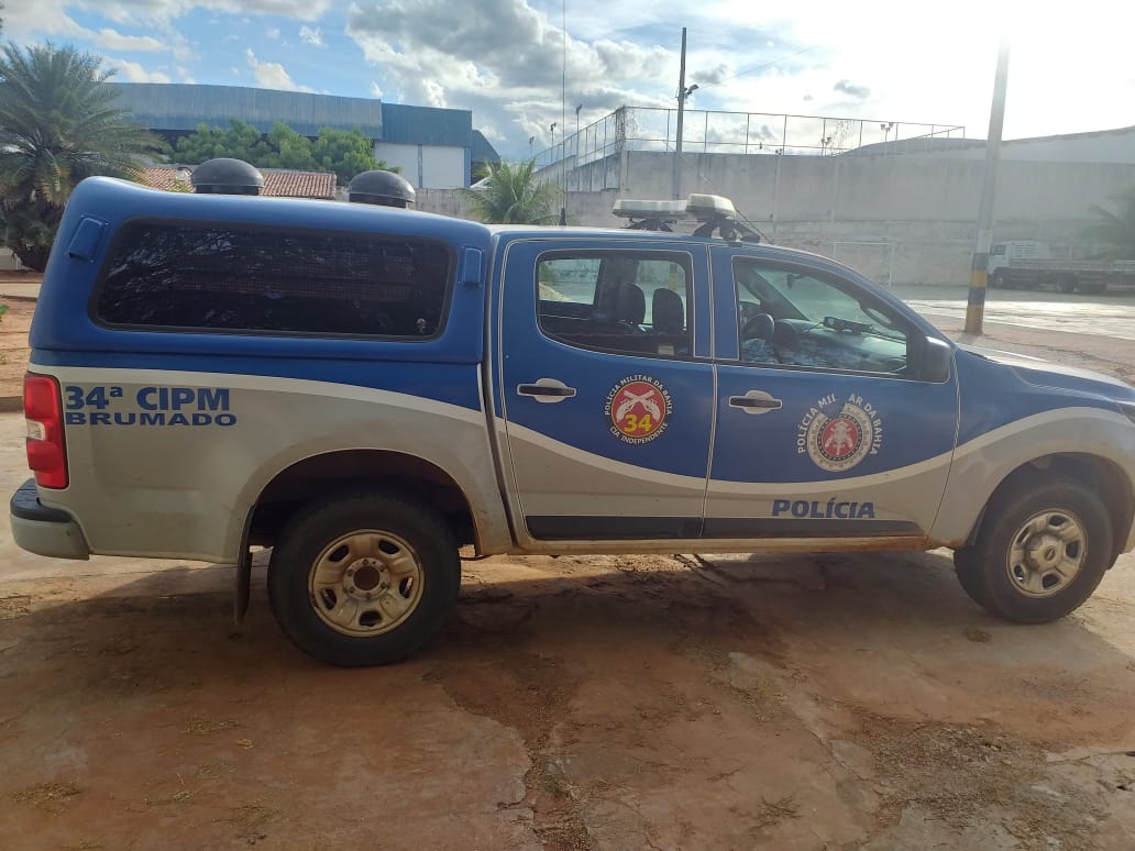 Bebê de três meses que estava engasgado é salvo por policial militar em Brumado