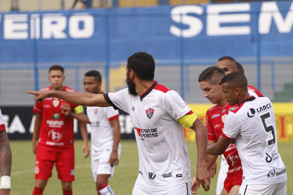 Vitória toma susto do 4 de Julho, mas arranca empate e avança às quartas do Nordestão; rival será o Altos, do Piauí
