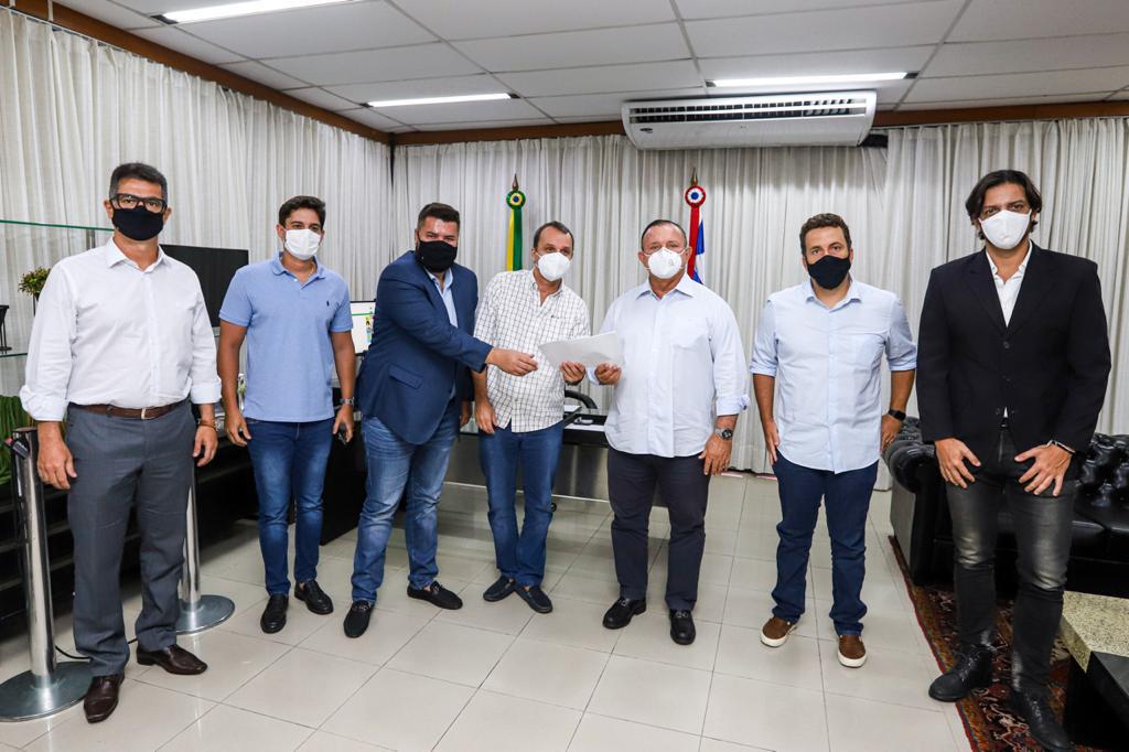 Adolfo Menezes empresta seu apoio a Projeto de Lei que beneficia setor de eventos na Bahia