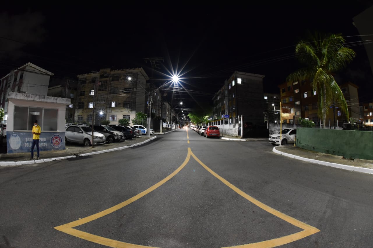 Iluminando Nosso Bairro leva 389 pontos em LED ao Resgate