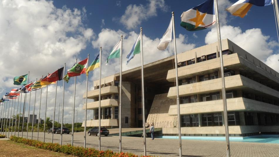 Executivo envia à Assembleia PEC para mudar Previdência Social dos servidores