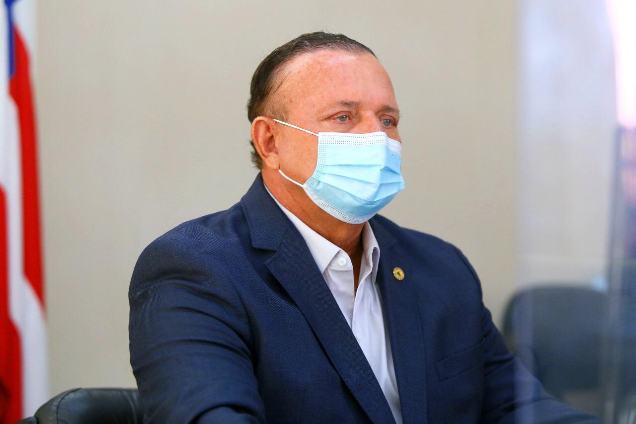 Governador em exercício inaugura reforma do Ginásio de Esportes e assina ordem de serviço para ampliação de colégio nesta quinta (28)