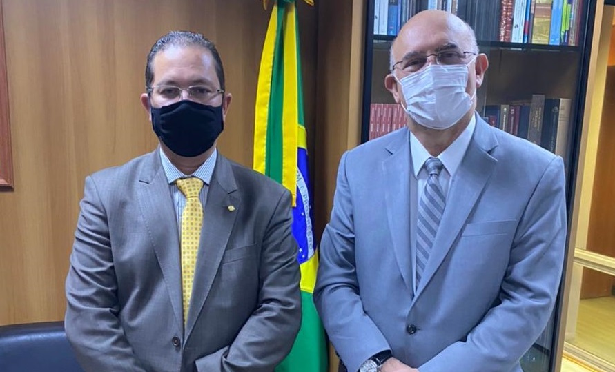 Ministro da Educação deve realizar mutirão de visitas aos municípios da Bahia em junho