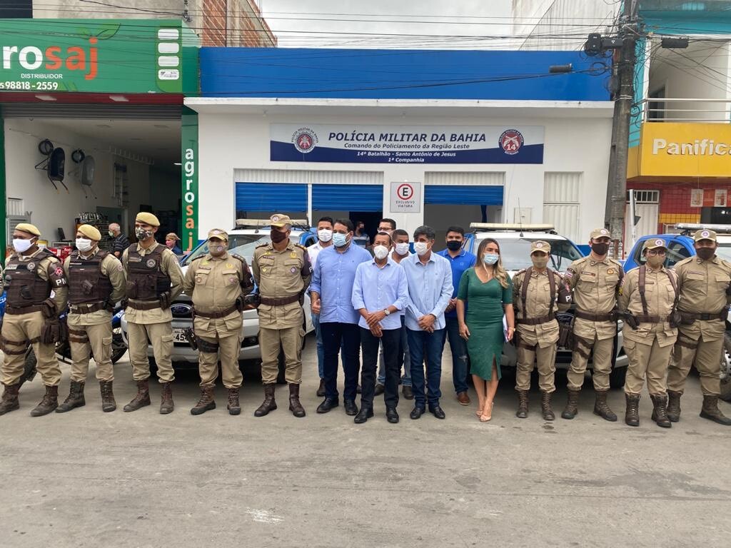 Alan Sanches comemora inauguração de 1ª Companhia da PM na Feira Livre em Santo Antônio de Jesus