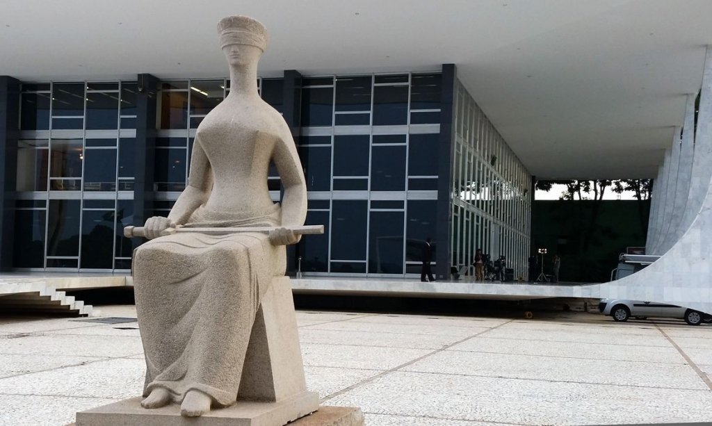 Por um voto, CCJ barra projeto de impeachment para ministros do Supremo