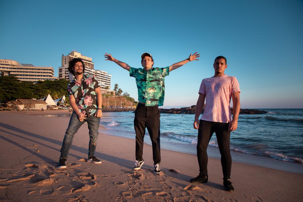 “Noturnos No Paraíso lança música sobre alquimista urbano