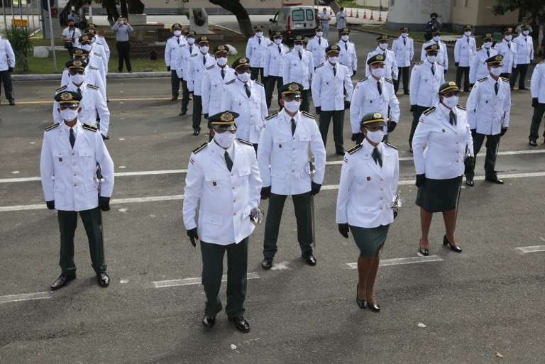 Durante formatura da 1ª turma de tenentes auxiliares, Rui anuncia R$ 27,6 milhões em equipamentos esportivos para a PM