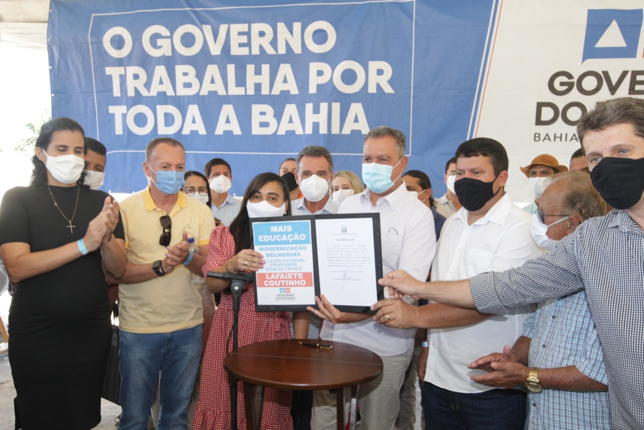 Em Lafaiete Coutinho, Rui autoriza ampliação de sistema de abastecimento e anuncia novas obras