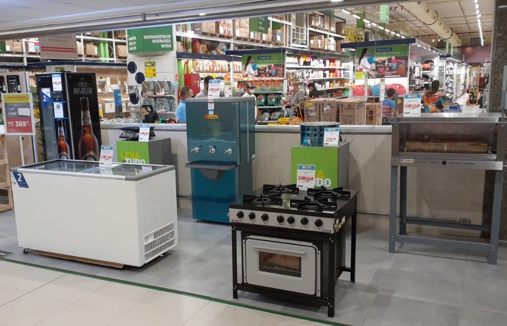 Ferreira Costa tem diversos produtos para retomada dos negócios em segurança