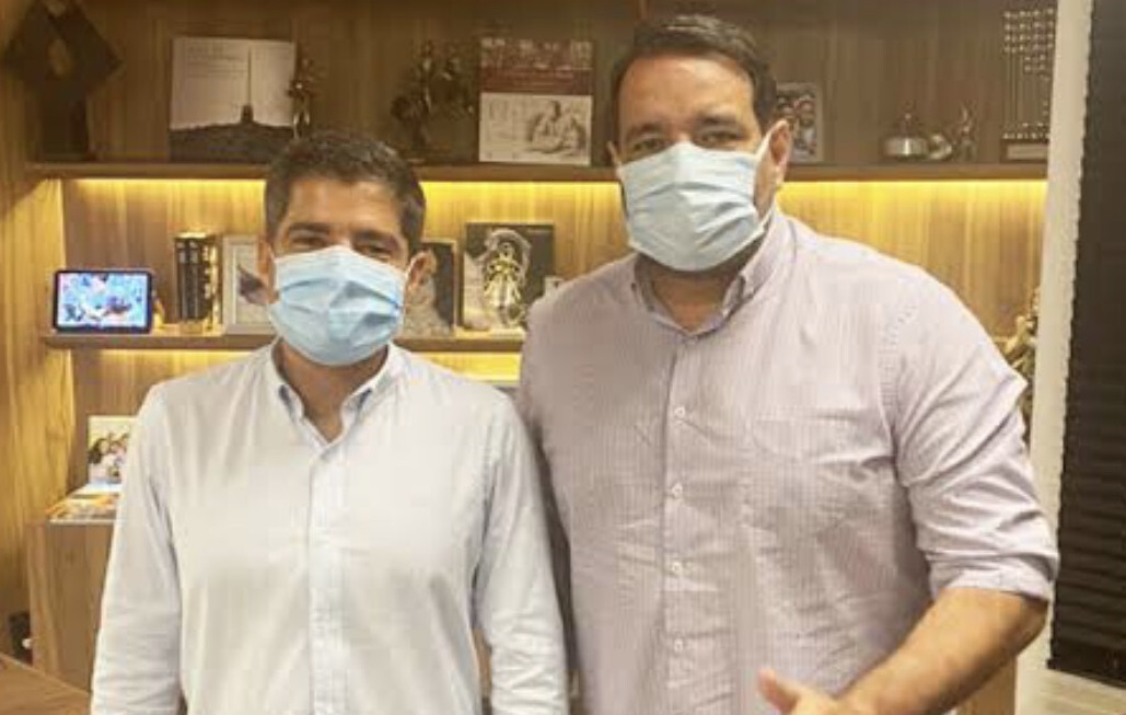 “Enquanto ACM Neto trabalha e lidera pesquisas, grupo de Rui não se entende sequer sobre candidatura”, alfineta Alan Sanches