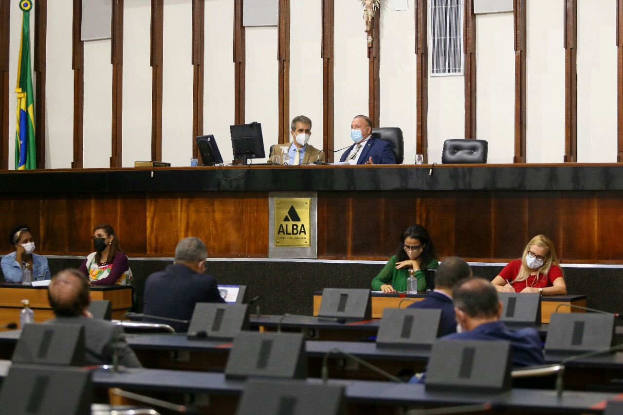 ALBA discute projetos de lei do Executivo em sessão extraordinária nesta terça