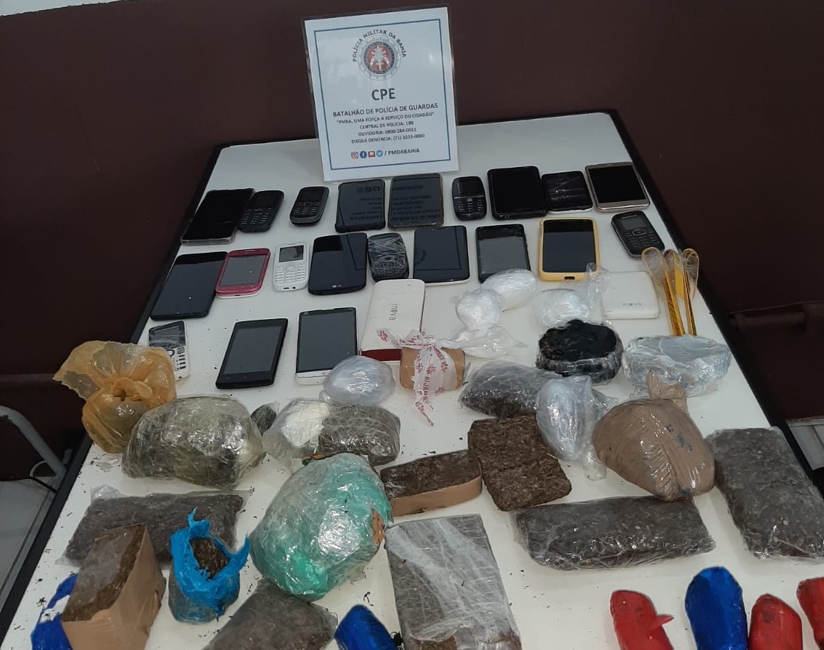 Batalhão de Guardas frustra arremesso de 21 celulares para presídio de Mata Escura