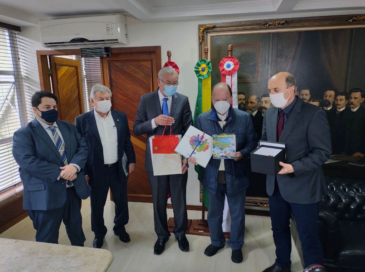 Em Santa Catarina, Leão assina memorando de entendimentos com 15 produtores de uva
