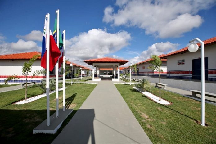 Estado destina mais R$ 34,4 milhões para modernizar escolas estaduais no interior