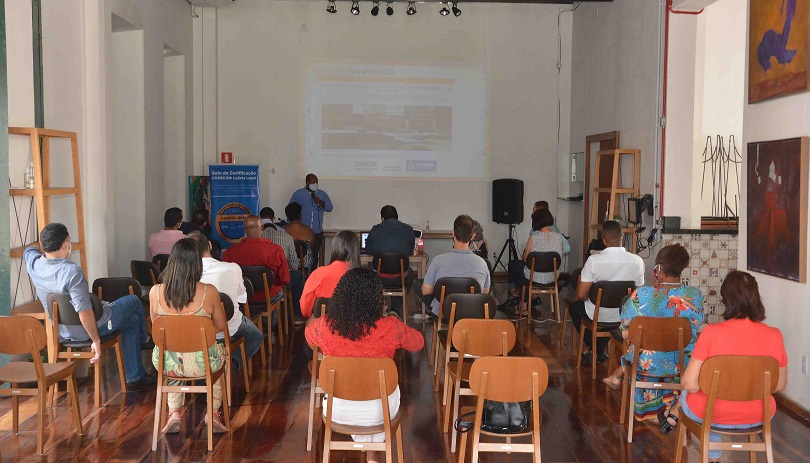 Codecon capacita primeiros comerciantes para Selo Lojista Legal de Salvador